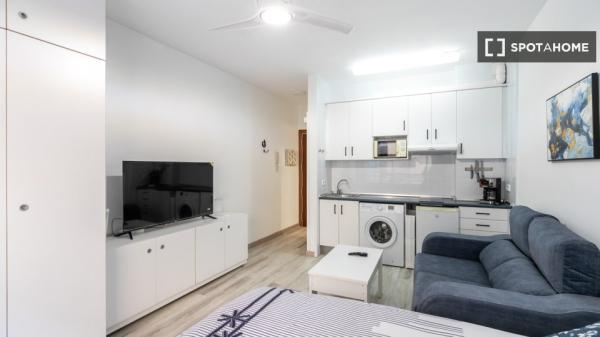 Apartamento amueblado moderno en Les Corts