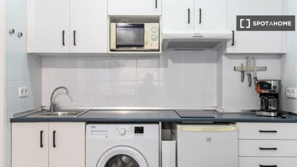 Apartamento amueblado moderno en Les Corts