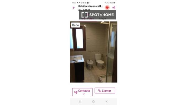 Piso compartido de 5 habitaciones en Granada