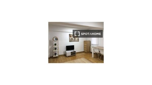 Apartamento tipo estudio en alquiler en Santander