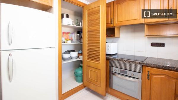 Piso de 6 habitaciones en Valencia