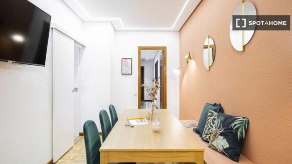 Quarto individual para alugar em Madrid