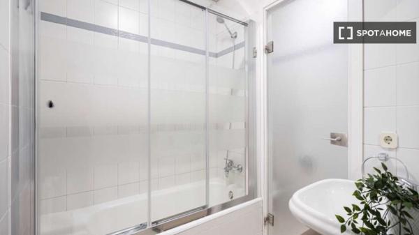 Quarto individual para alugar em Madrid