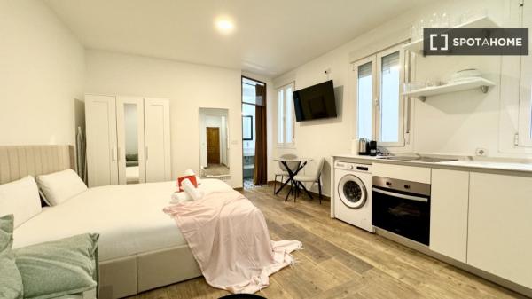 Estudio de una habitación en Madrid