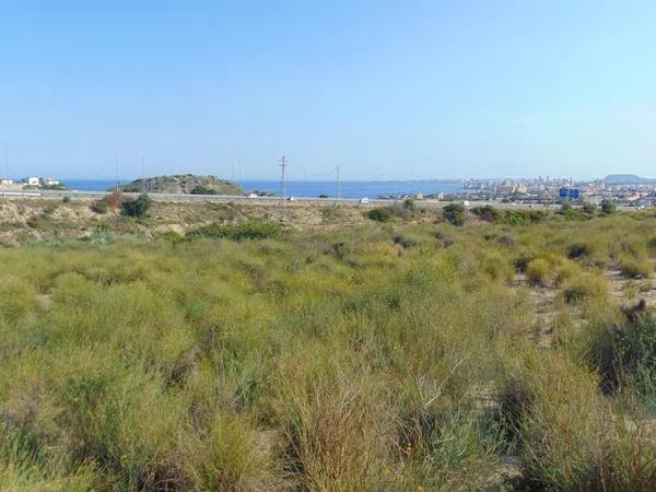 Terreno en Campello Pueblo