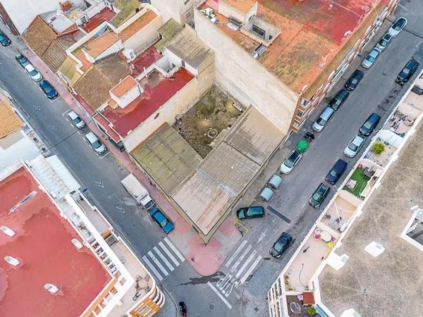 Terreno en calle San Emigdio, 6