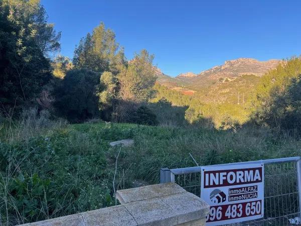 Terreno en calle del Rossinyol