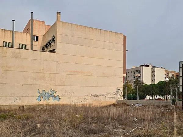 Terreno en bulevar de Teulada