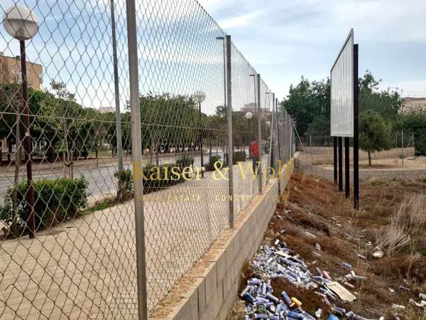 Terreno en bulevar de Teulada