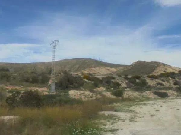 Terreno en carretera Alicante-Valencia, 120