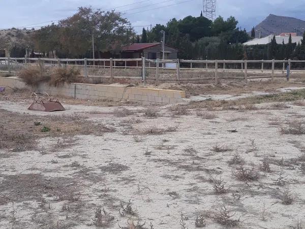 Terreno en calle Cala Blanca, 12