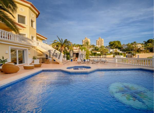 Casa independiente en avenida del Portet