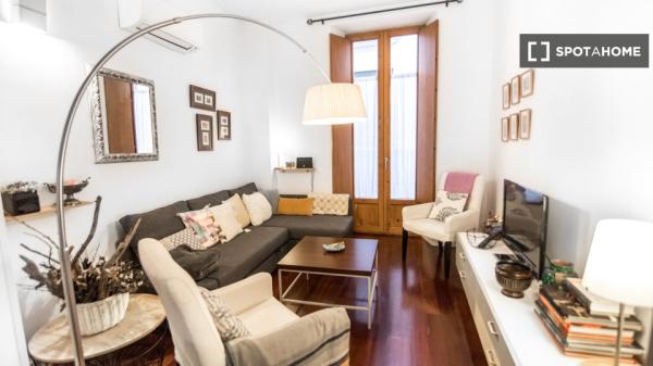 Apartamento completo de 2 dormitorios en Granada