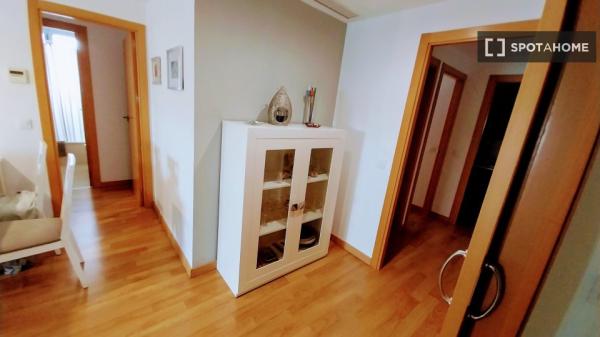 Piso de 3 habitaciones en alquiler en Norte, Sevilla