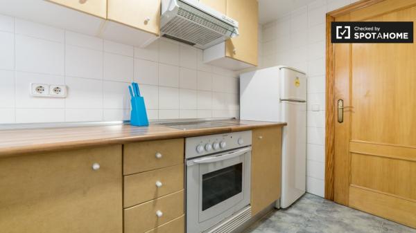 Elegante apartamento de 3 camas en alquiler en Jesús, Valencia