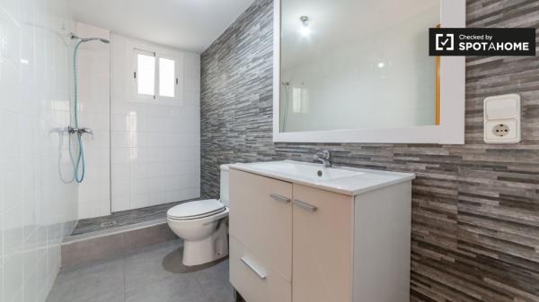 Elegante apartamento de 3 camas en alquiler en Jesús, Valencia