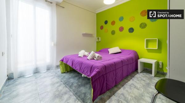 Elegante apartamento de 3 camas en alquiler en Jesús, Valencia