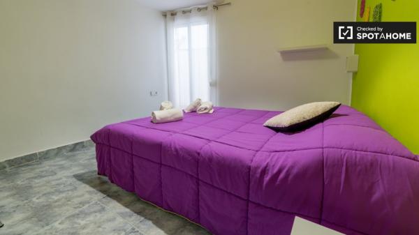 Elegante apartamento de 3 camas en alquiler en Jesús, Valencia