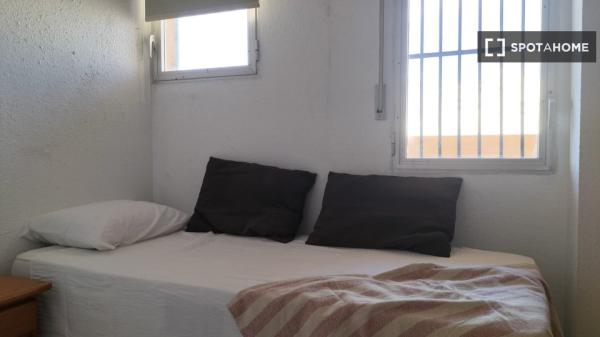 Apartamento entero de 2 dormitorios en Benidorm