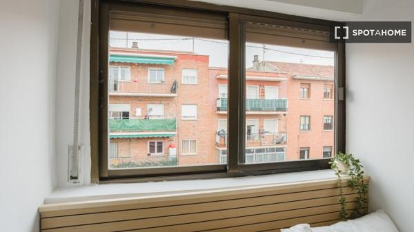 Preciosa habitación en alquiler situada en Madrid