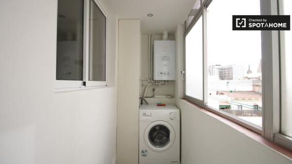 Apartamento de 3 dormitorios en alquiler en Barri Gòtic, Barcelona