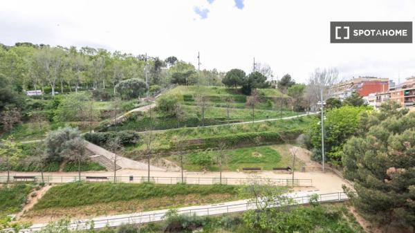 Piso moderno con vistas exteriores en Sants-Montjuïc