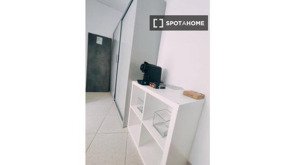 Quarto para alugar em apartamento compartilhado em Barcelona