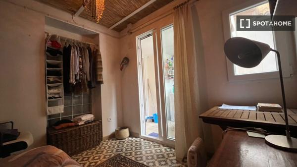 Apartamento entero de 1 dormitorio en Valencia