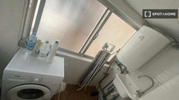 Apartamento completo de 3 dormitorios en Málaga