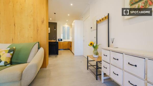 Apartamento de 2 dormitorios en Centro, Madrid