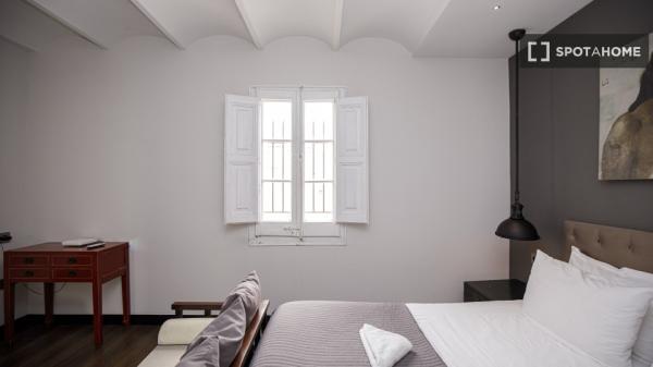 Apartamento entero de 2 dormitorios en Barcelona.