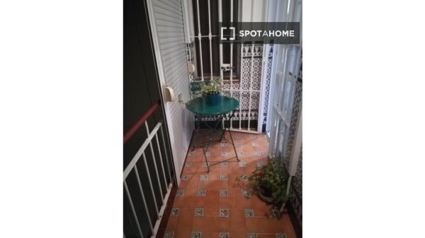 Apartamento completo de 2 dormitorios en Sevilla