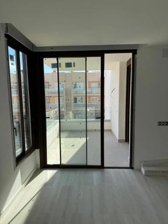 Piso en venta en calle des Cap Martinet, 25