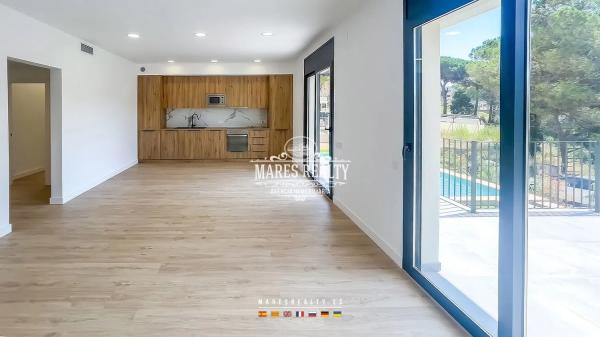 CHA0113 Lloret Residencial C.Saturn