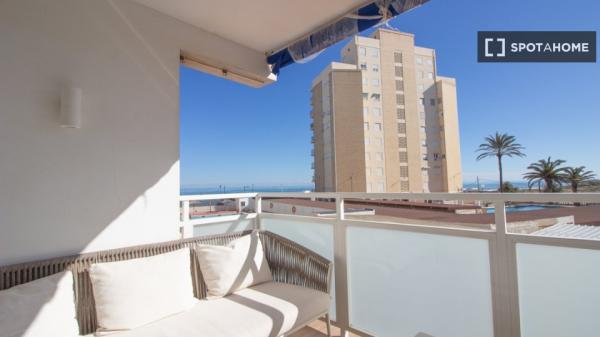 Apartamento de 3 dormitorios con vistas al mar en La Albufera