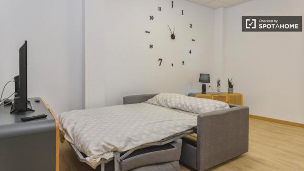 Apartamento de 1 dormitorio en alquiler en Valencia