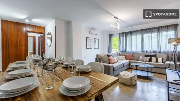 Room in shared apartment in Málaga