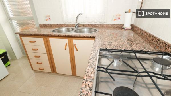 Precioso piso de 3 habitaciones en alquiler en Valencia