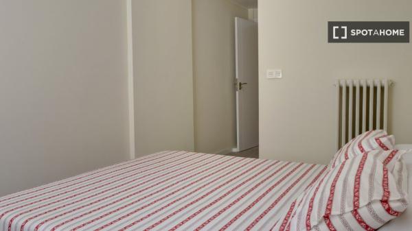 Habitación en piso compartido en Zaragoza