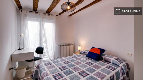 Habitación en piso compartido en Zaragoza