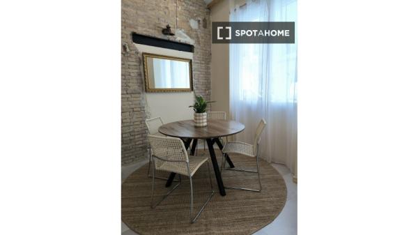 Apartamento T1 inteiro em València