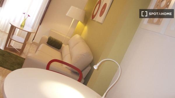 Apartamento de 1 dormitorio en alquiler en Salamanca