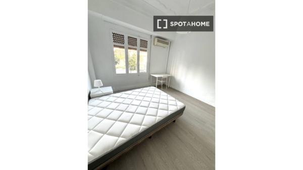 Appartamento con 7 camere da letto