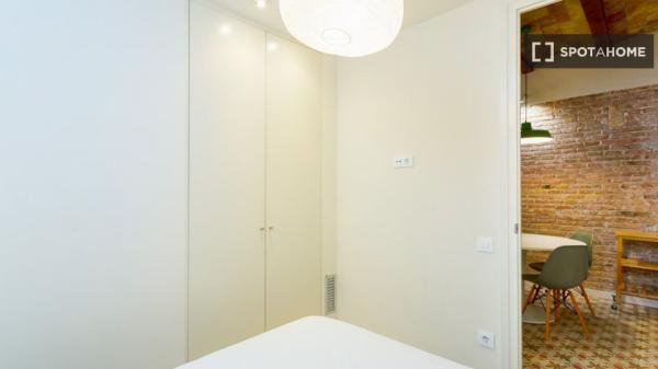 Apartamento moderno con balcón exterior en Sants-Montjuic