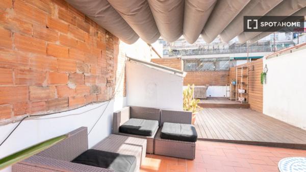 Precioso ático tipo loft en calle Casanova, Barcelona