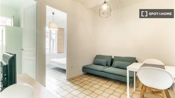 Apartamento totalmente equipado a unos pasos del metro Poblenou