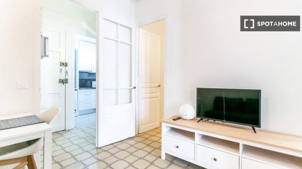 Apartamento totalmente equipado a unos pasos del metro Poblenou