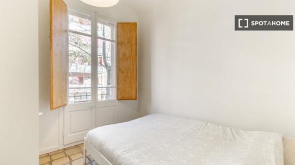 Apartamento totalmente equipado a unos pasos del metro Poblenou