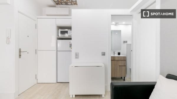 Apartamento moderno con balcón y terraza en Meer Street