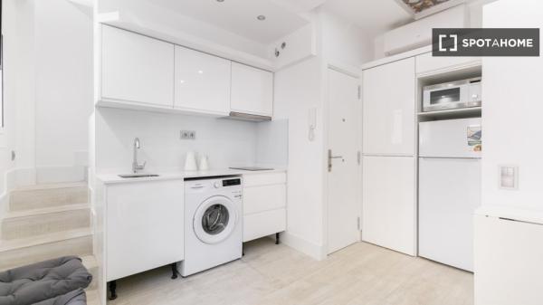 Apartamento moderno con balcón y terraza en Meer Street